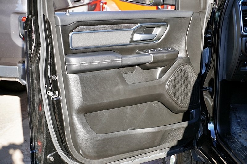 Certified Used 2024 Black Ram Big Horn/Lone Star image 23