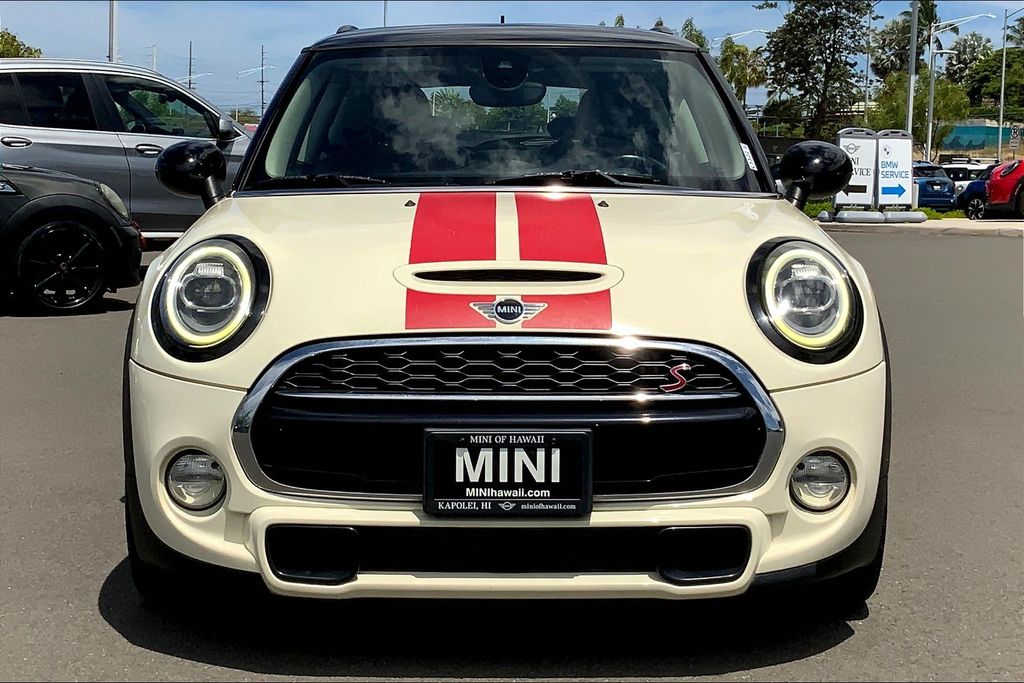 Image of Pre-Owned 2019 MINI Cooper S Signature