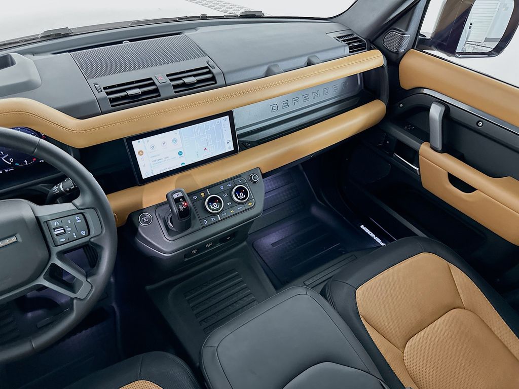2024 Land Rover Defender 110 X-Dynamic SE photo 42