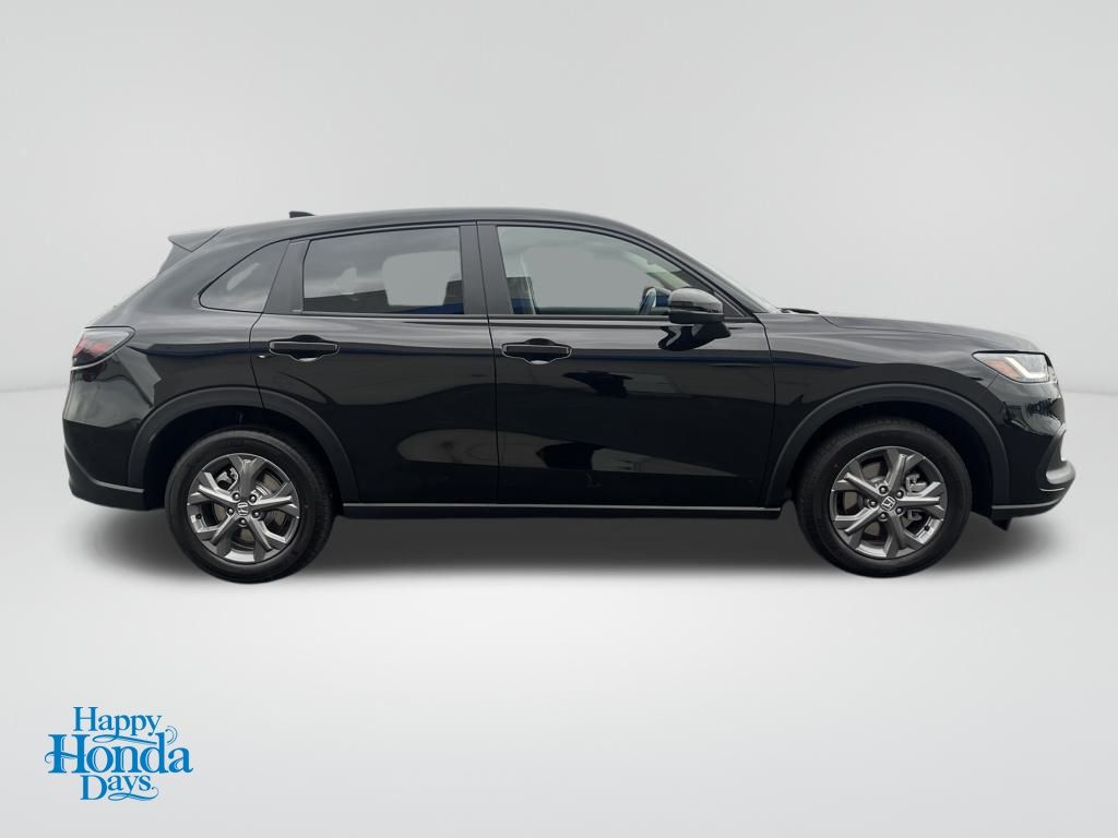 2026 Honda HR-V LX photo 4