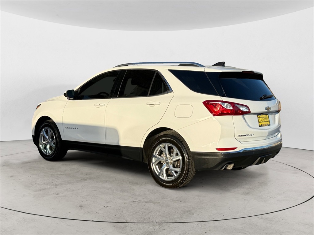2020 Chevrolet Equinox LT photo 3