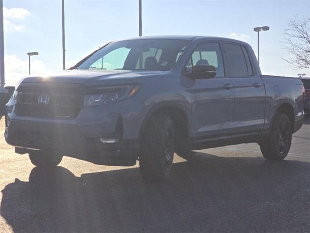 2025 Honda Ridgeline Black Edition photo 5
