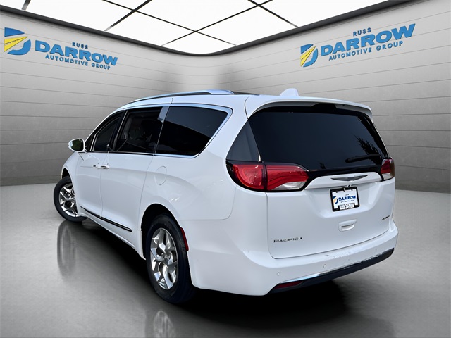 2018 Chrysler Pacifica Limited photo 3