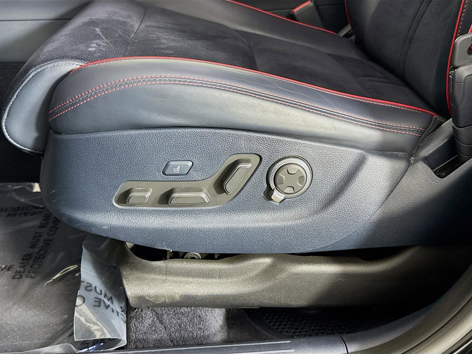 2022 Genesis GV70 3.5T Sport Prestige photo 21