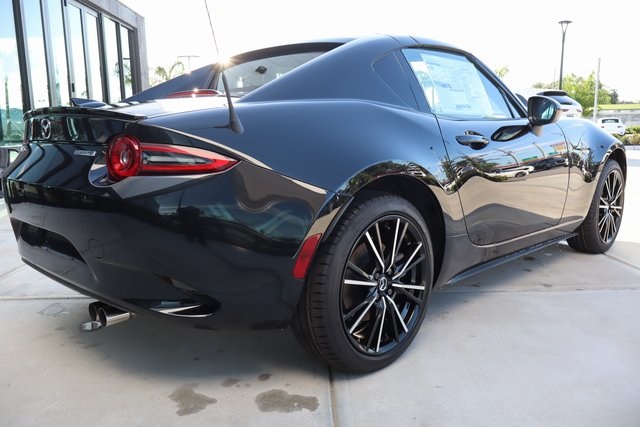 2025 Mazda MX-5 Miata Miata RF Grand Touring photo 3