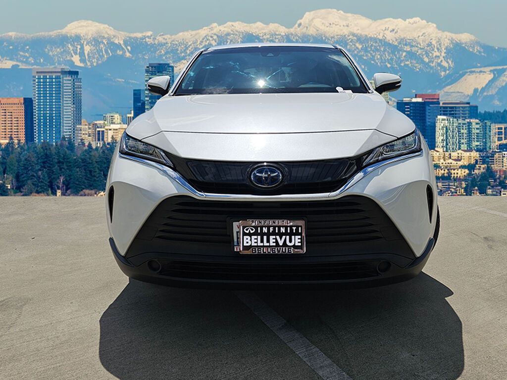 2021 Toyota Venza LE photo 2