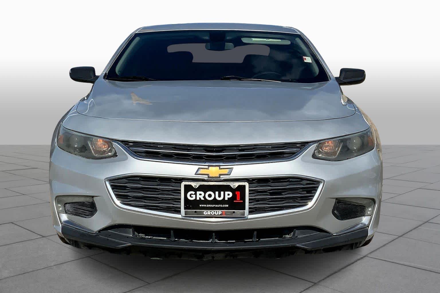 2018 Chevrolet Malibu 1LT photo 3