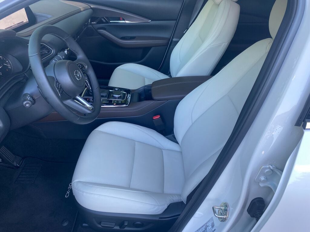 2025 Mazda CX-30 2.5 S Premium photo 9