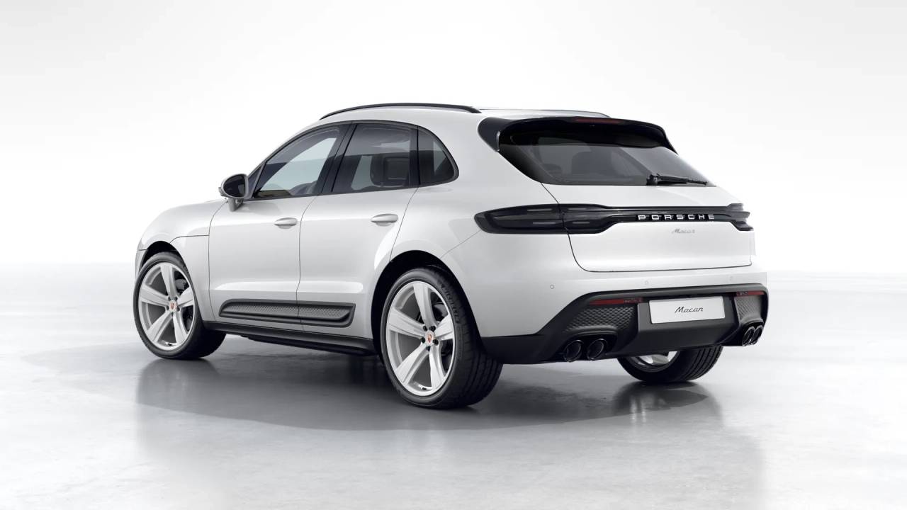 2026 Porsche Macan T photo 3