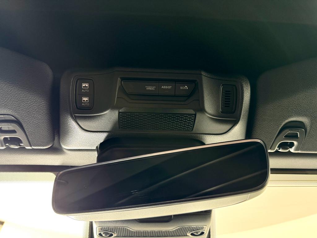 2025 Jeep Wrangler Sahara photo 9