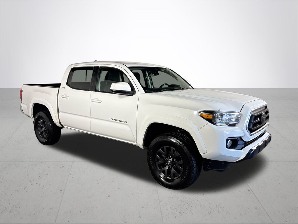 2022 Toyota Tacoma SR5 photo 4