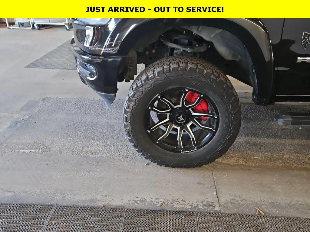 2024 Ram 1500 Laramie photo 9