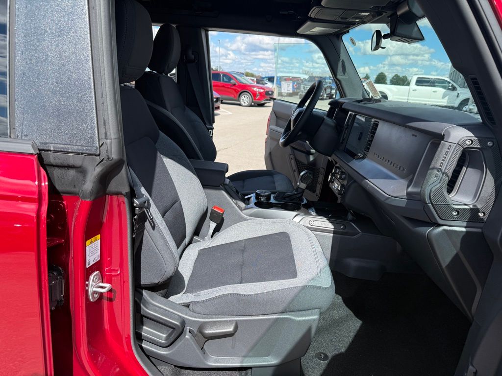 2025 Ford Bronco Big Bend photo 14