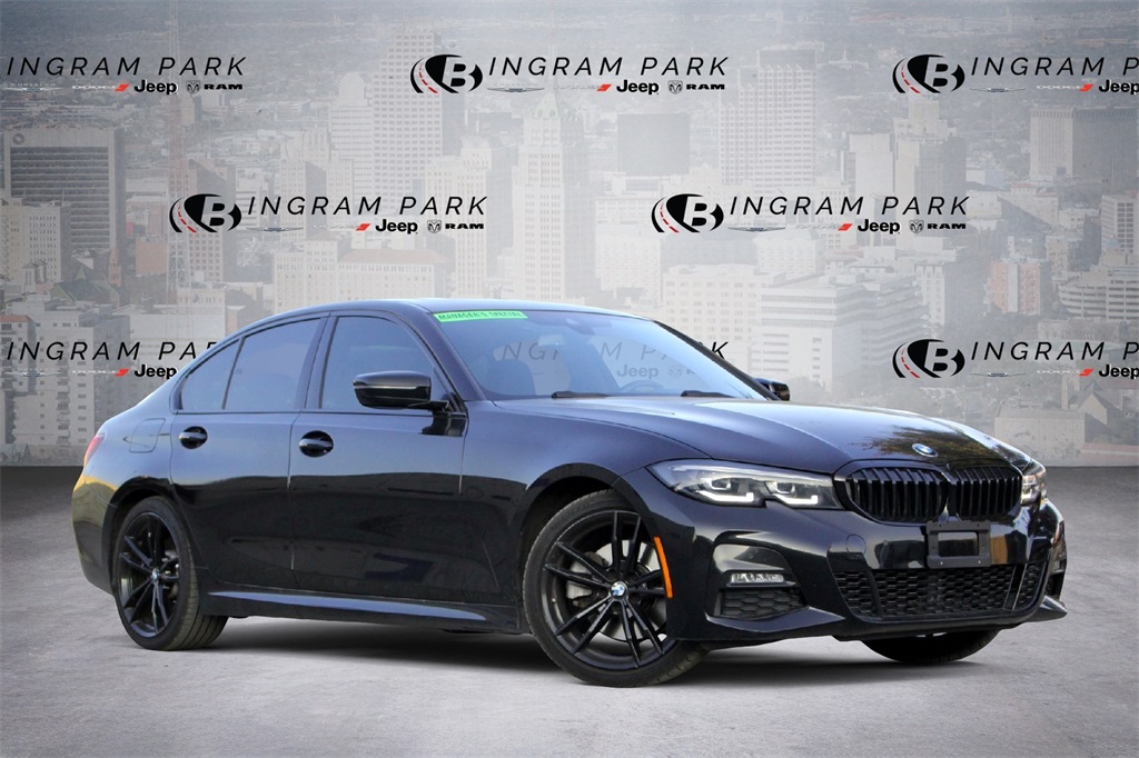 2022 BMW 3 Series 330i's photo