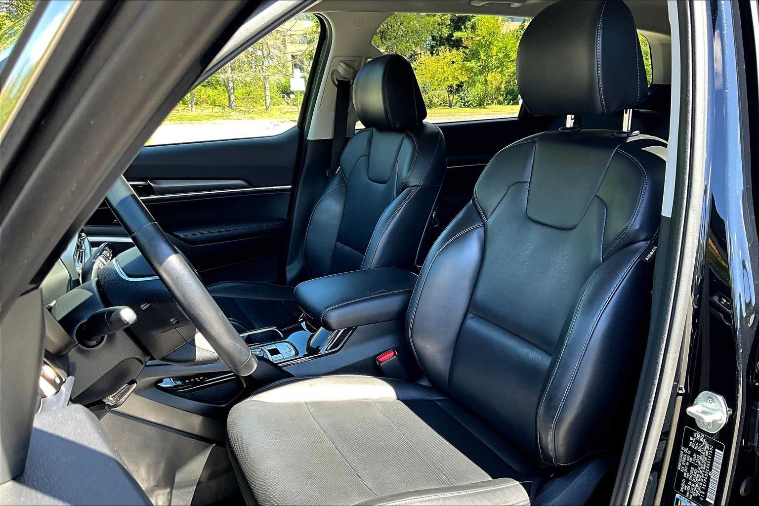2022 Kia Telluride S photo 6