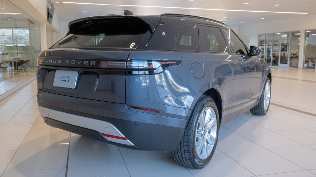 2026 Land Rover Range Rover Velar S photo 7