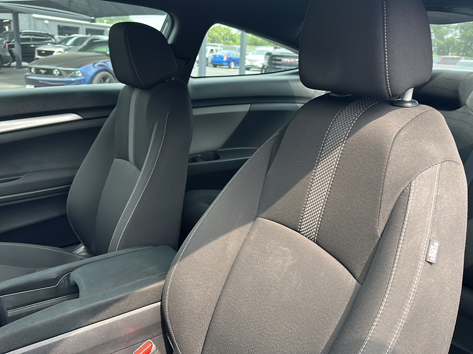 Used 2019 Lunar Silver Metallic Honda LX image 14