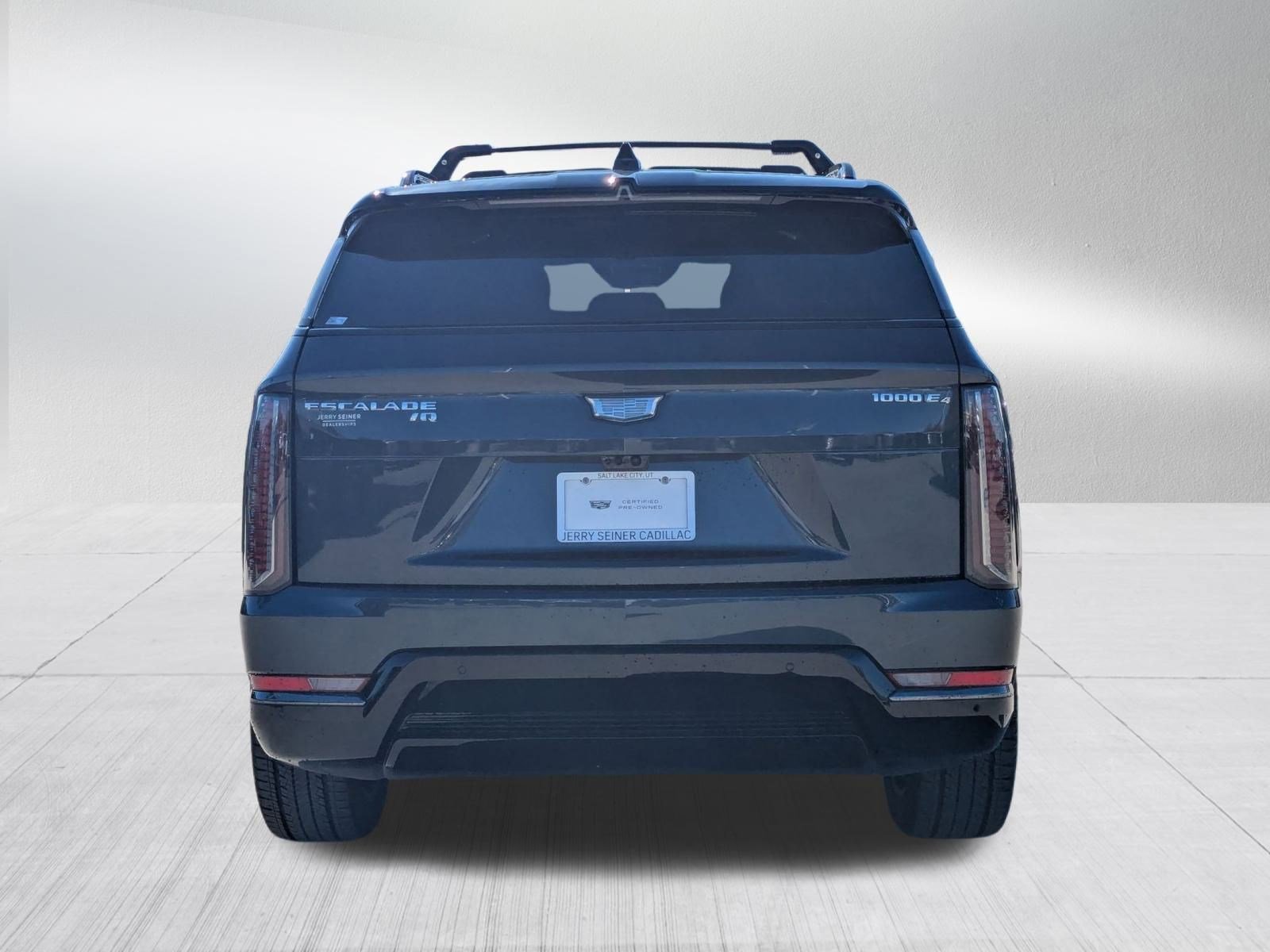 2025 Cadillac Escalade IQ Sport photo 3