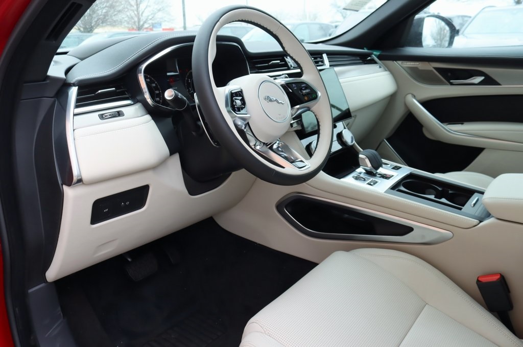 2026 JAGUAR F-PACE - Image 12