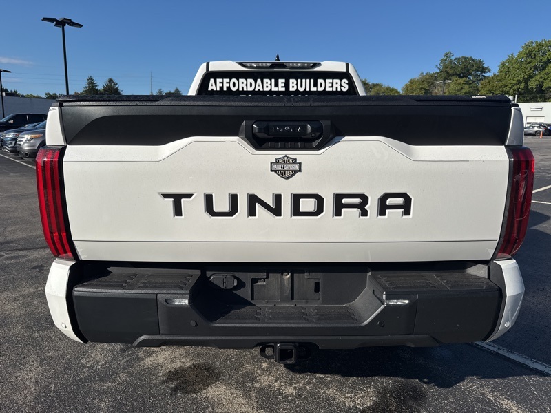 2022 Toyota Tundra SR5 CrewMax photo 4