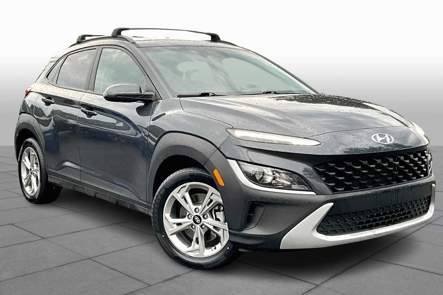 2023 Hyundai Kona SEL photo 2