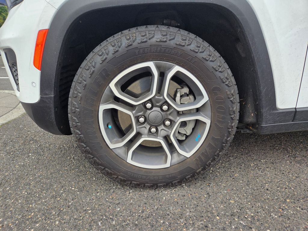 2023 Jeep Grand Cherokee Trailhawk 4xe photo 4