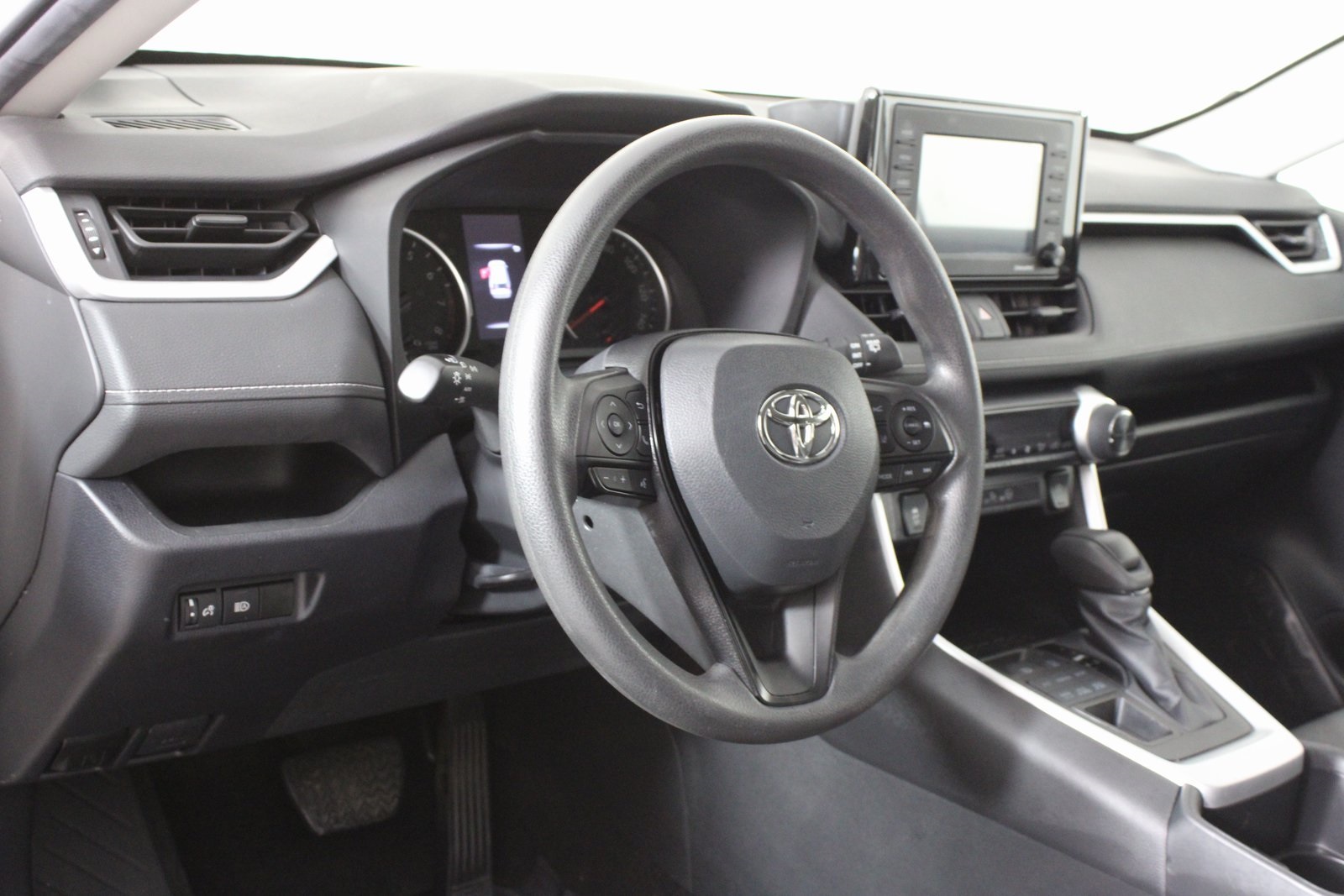 2022 Toyota RAV4 XLE photo 10