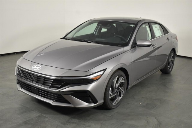 New 2025 Hyundai ELANTRA SEL Convenience 4D Sedan in Orlando #SU966228 ...