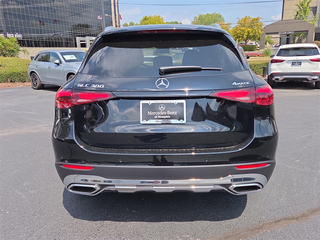 2026 Mercedes Benz GLC 300 4MATIC photo 4