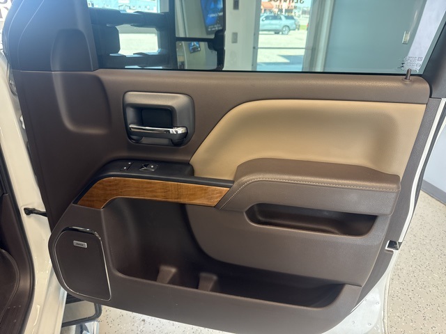 2018 Chevrolet Silverado 3500HD LTZ photo 40
