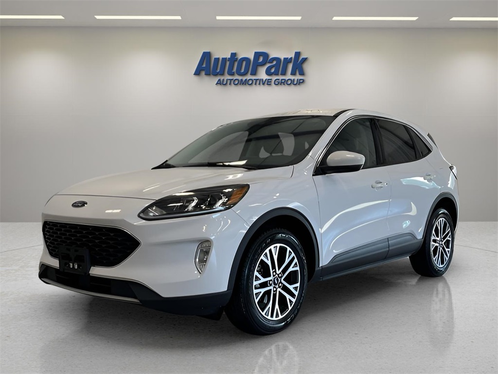2022 Ford Escape SEL photo 3