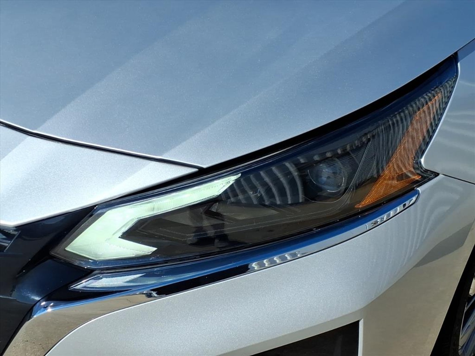 2024 Nissan Altima 2.5 SL Silver at Robbins Nissan