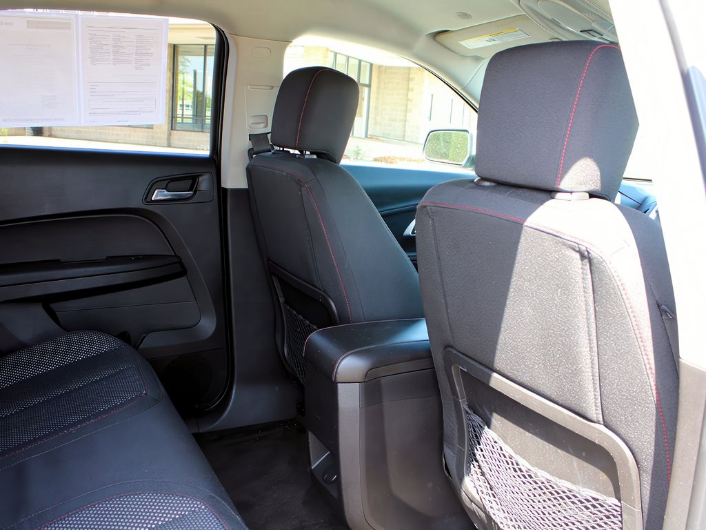 2011 Chevrolet Equinox photo 21