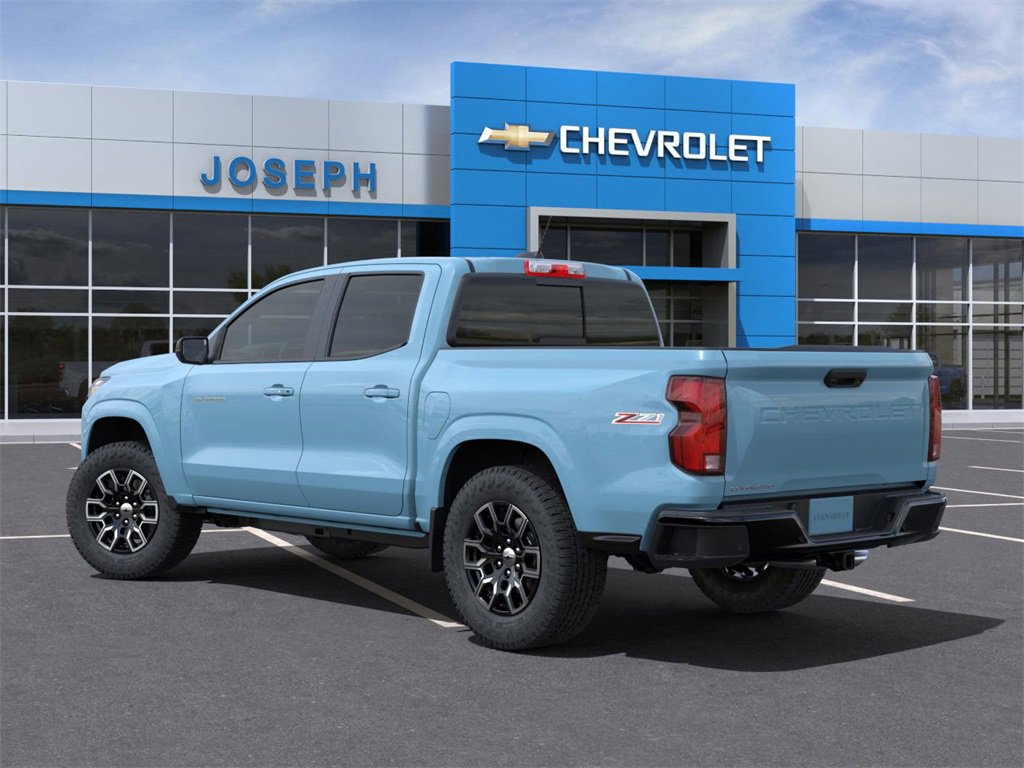 2025 Chevrolet Colorado Z71 photo 2