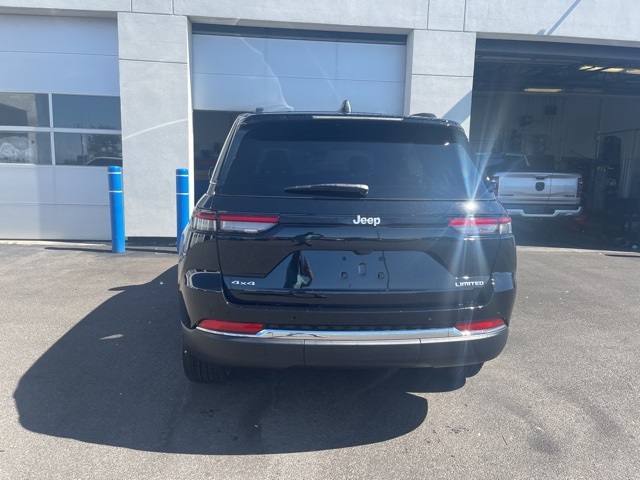2025 Jeep Grand Cherokee Limited photo 5