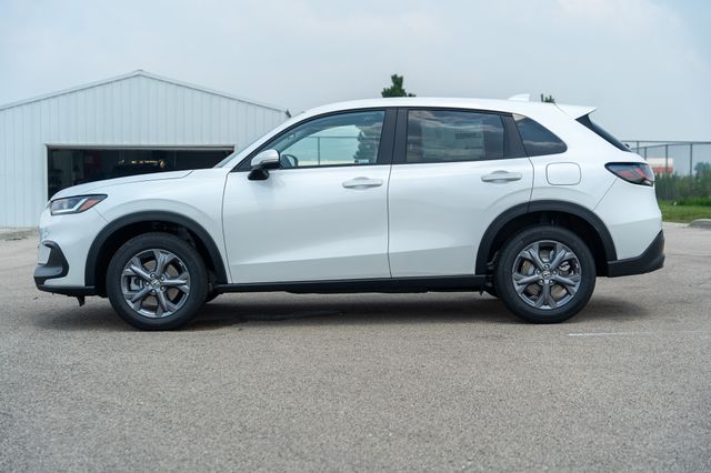 2026 Honda HR-V LX photo 3