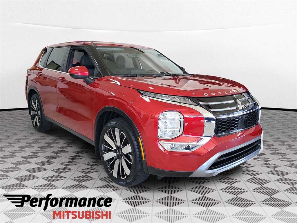 2025 Mitsubishi Outlander SE's photo