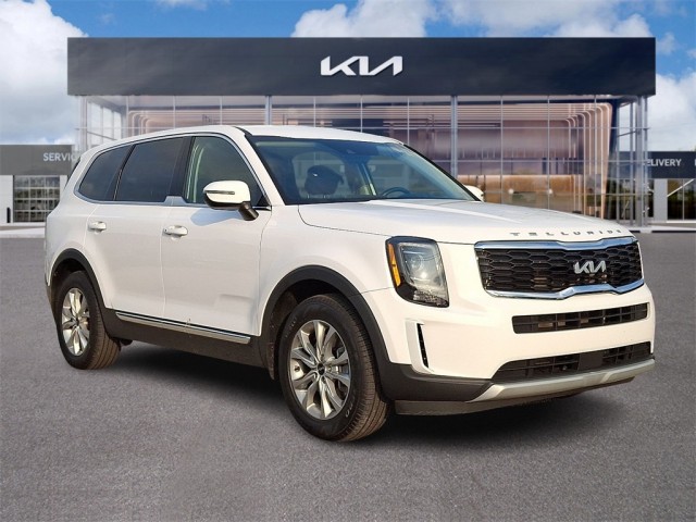 Certified Pre-Owned 2022 Kia Telluride LX