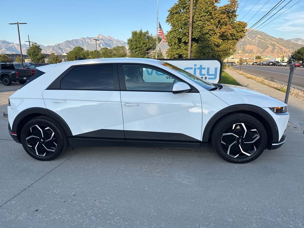 2024 Hyundai Ioniq 5 SEL photo 2