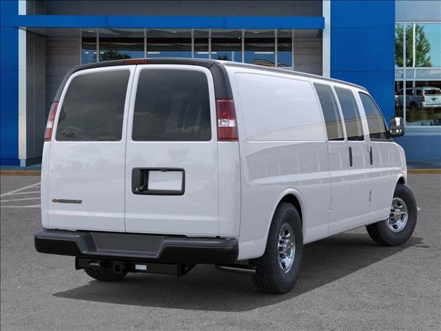 2025 Chevrolet Express Cargo 2500 photo 3
