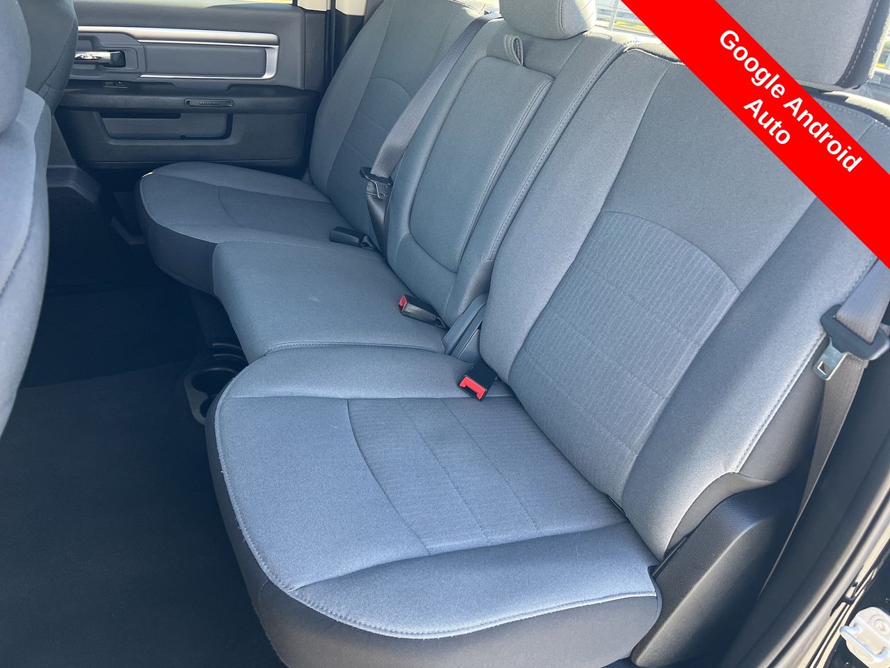 2023 Ram 1500 Classic SLT photo 4