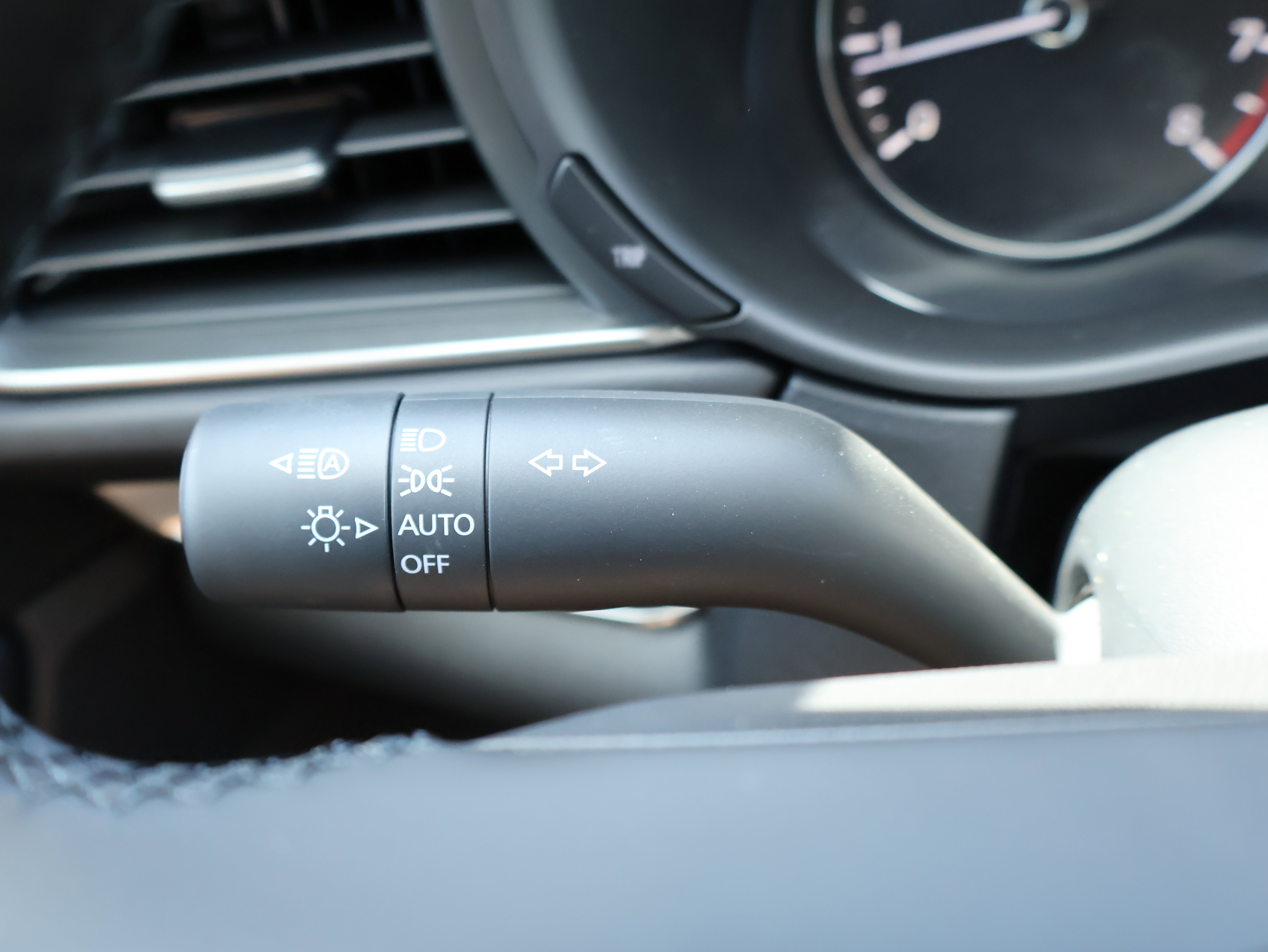 2025 Mazda CX-30 2.5 Select Sport photo 16