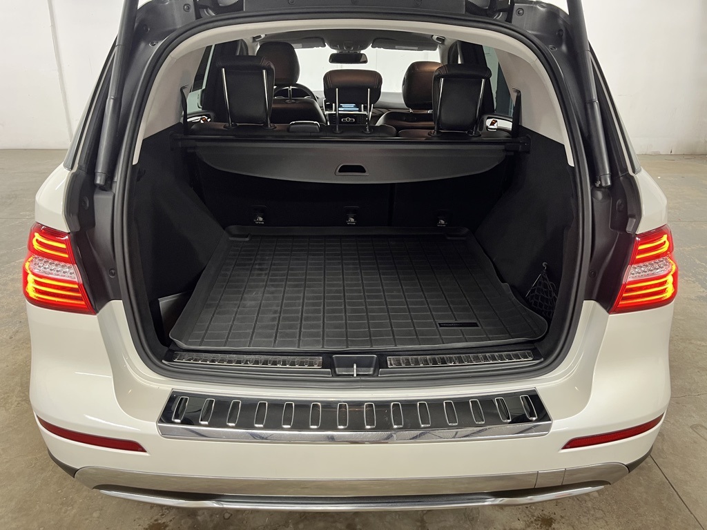 2015 Mercedes Benz ML 350 photo 22