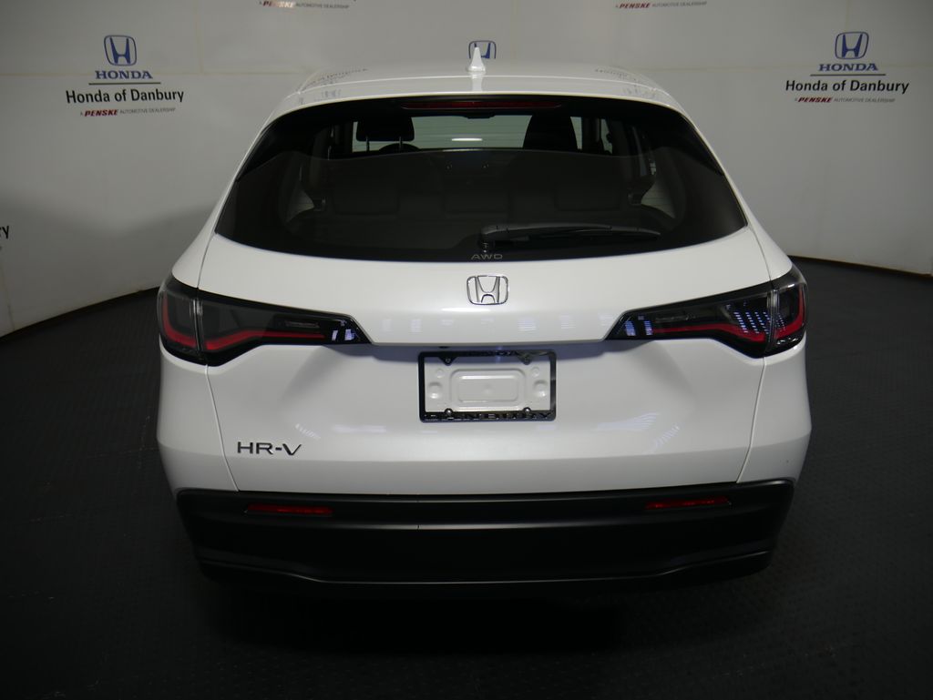 2026 Honda HR-V LX photo 4