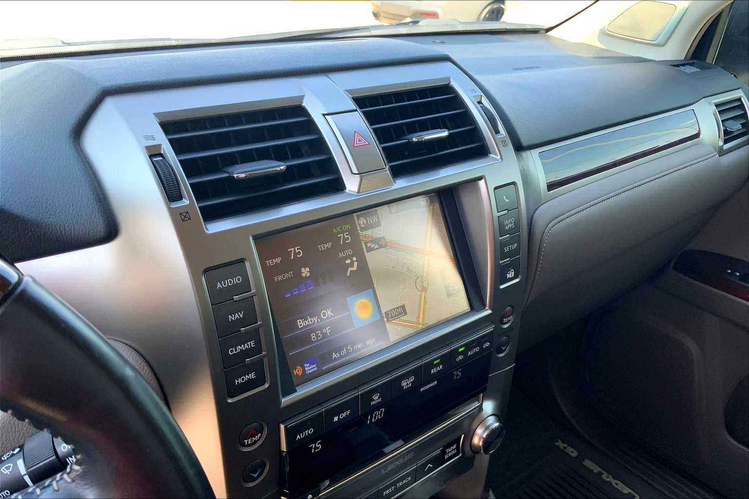 2018 Lexus GX 460 Premium photo 24