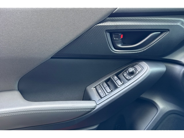 2025 Subaru Crosstrek Premium photo 7