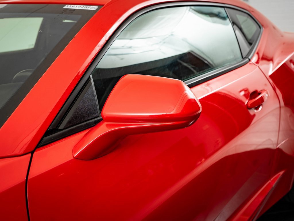 2018 Chevrolet Camaro 2LT photo 15