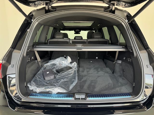 2025 Mercedes Benz GLS 450 4MATIC photo 2