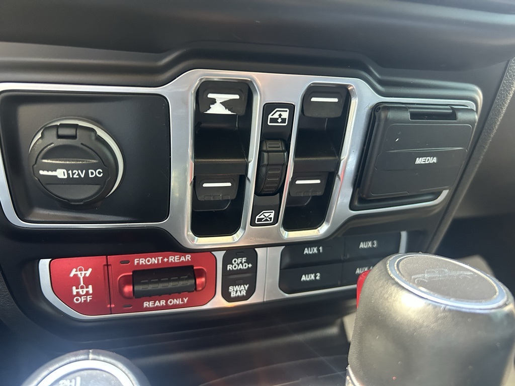 2022 Jeep Gladiator Rubicon photo 15