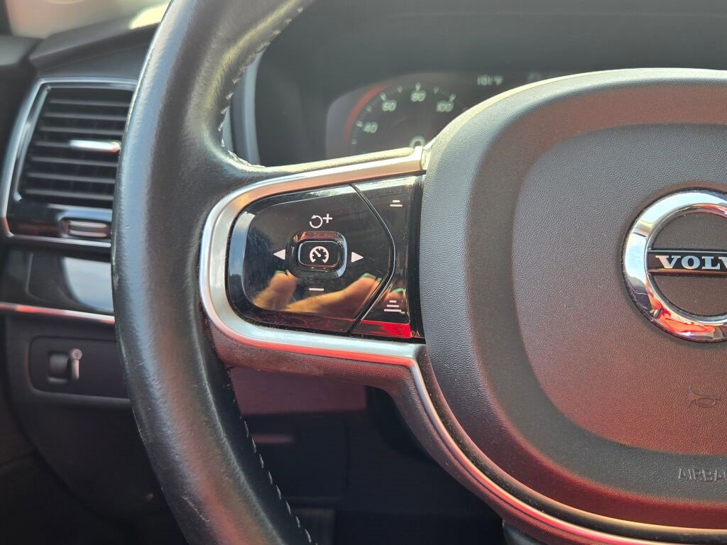 2017 Volvo XC90 Momentum photo 29